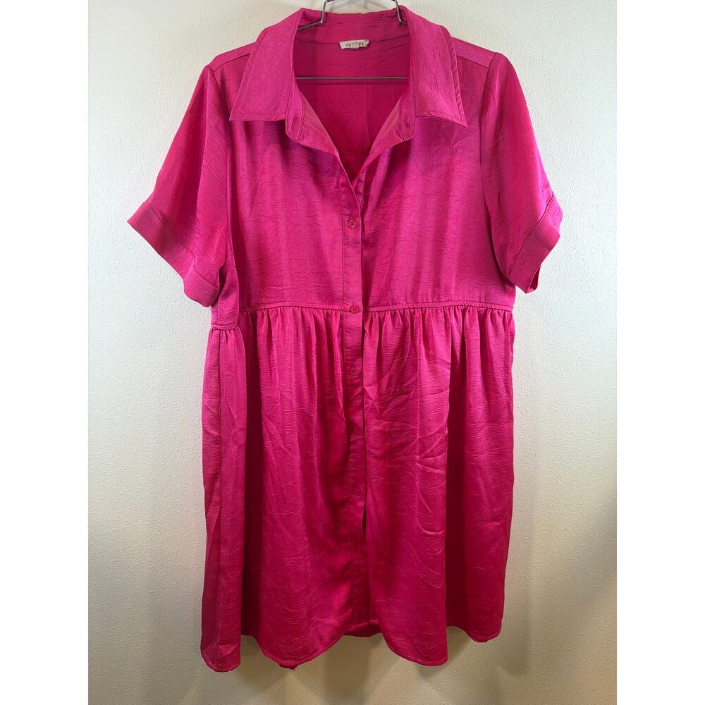 Jodifl bright pink dress. Knee length fun and lightweight dress.